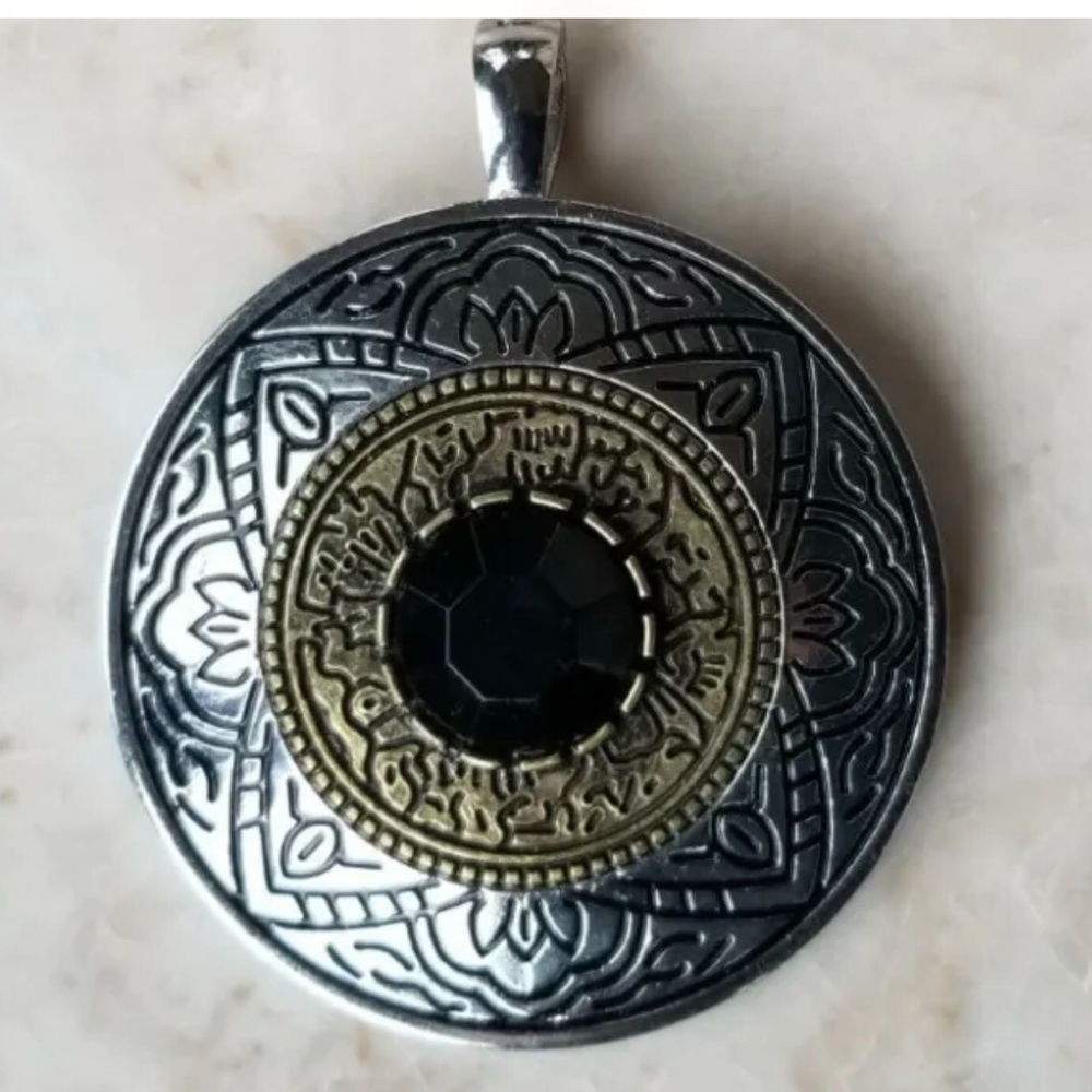 Premier Designs MESA Large Magnetic Pendant Enhancer Antiqued Gold & Silver Tone